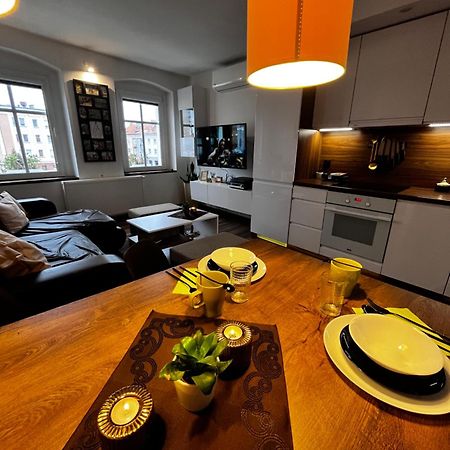 Apartament Crooked Stairs Zielona Góra Zewnętrze zdjęcie