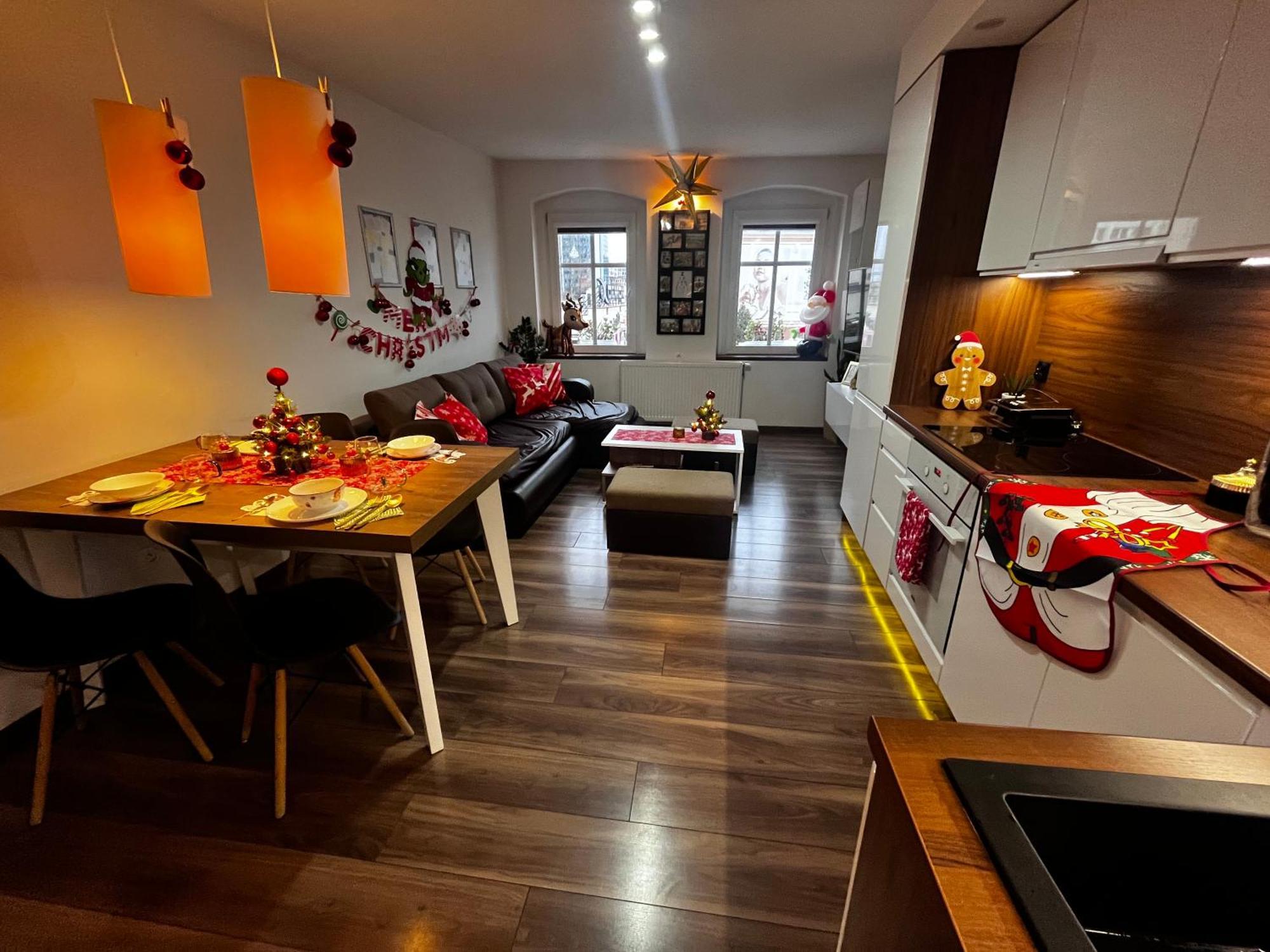 Apartament Crooked Stairs Zielona Góra Zewnętrze zdjęcie