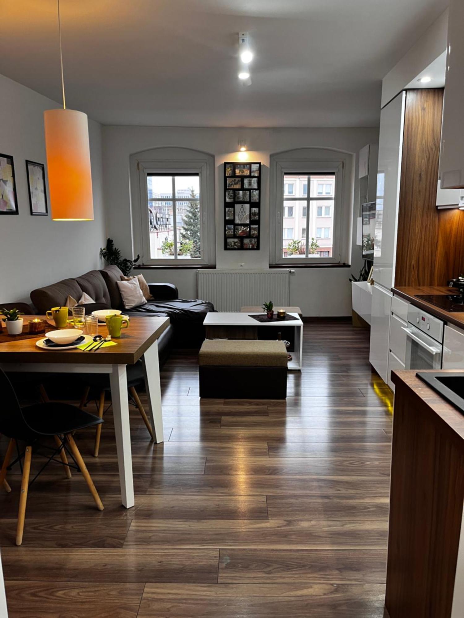 Apartament Crooked Stairs Zielona Góra Zewnętrze zdjęcie